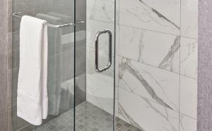 Shower - Double Queen